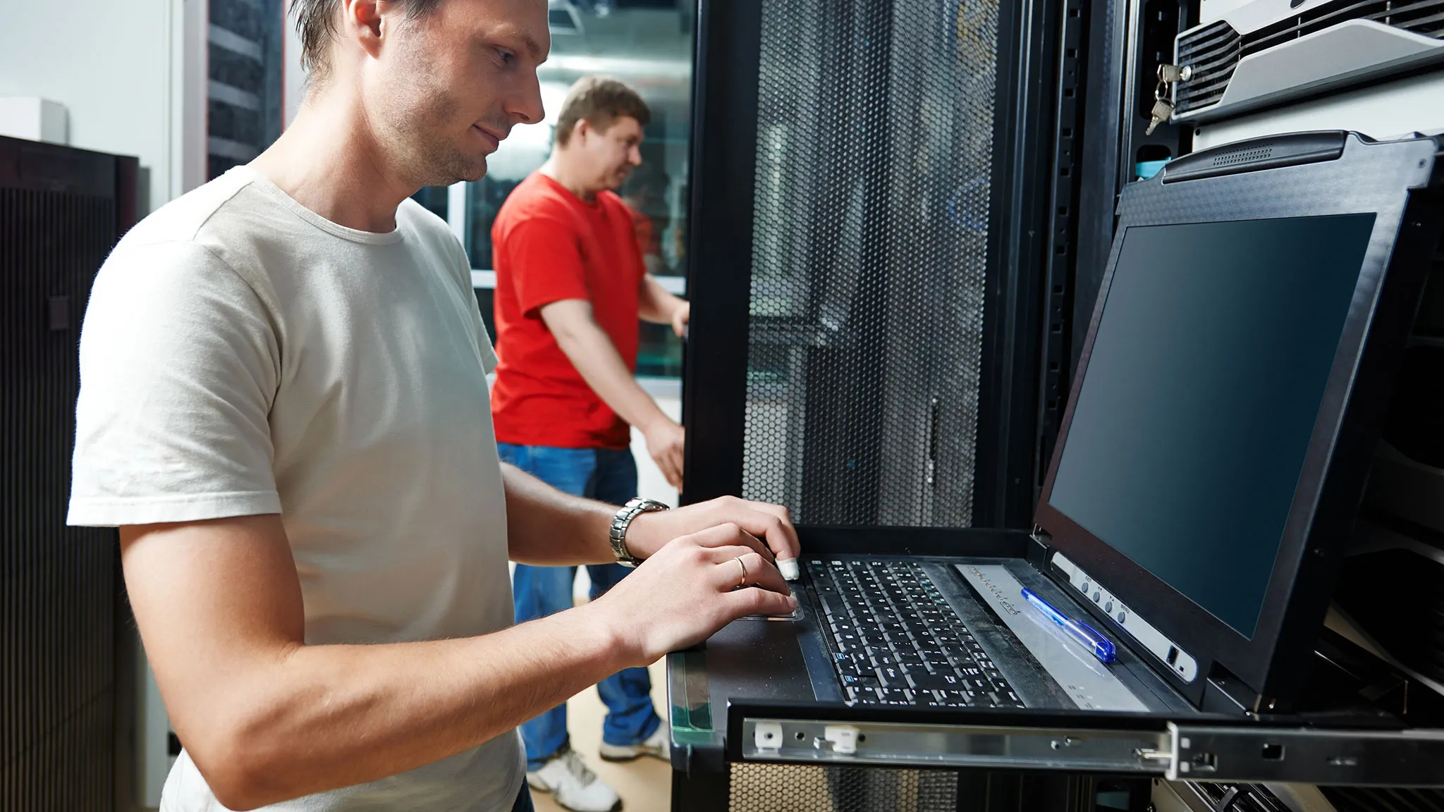 Managed vs unmanaged VPS - Vilken passar dina behov?